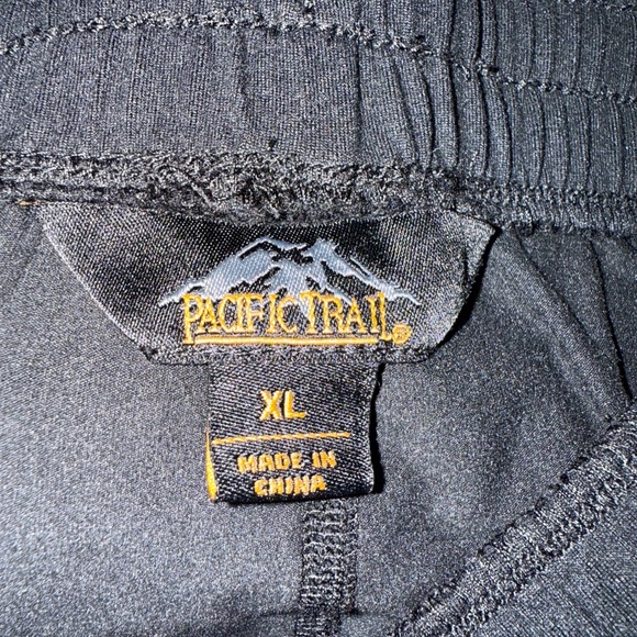 Pacific Trail Black Athletic Shorts Elastic Waistband Lightweight - Picture 3 of 3